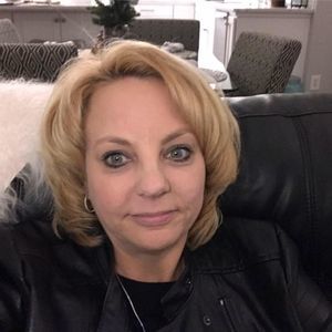 Meet your Posher, Molly